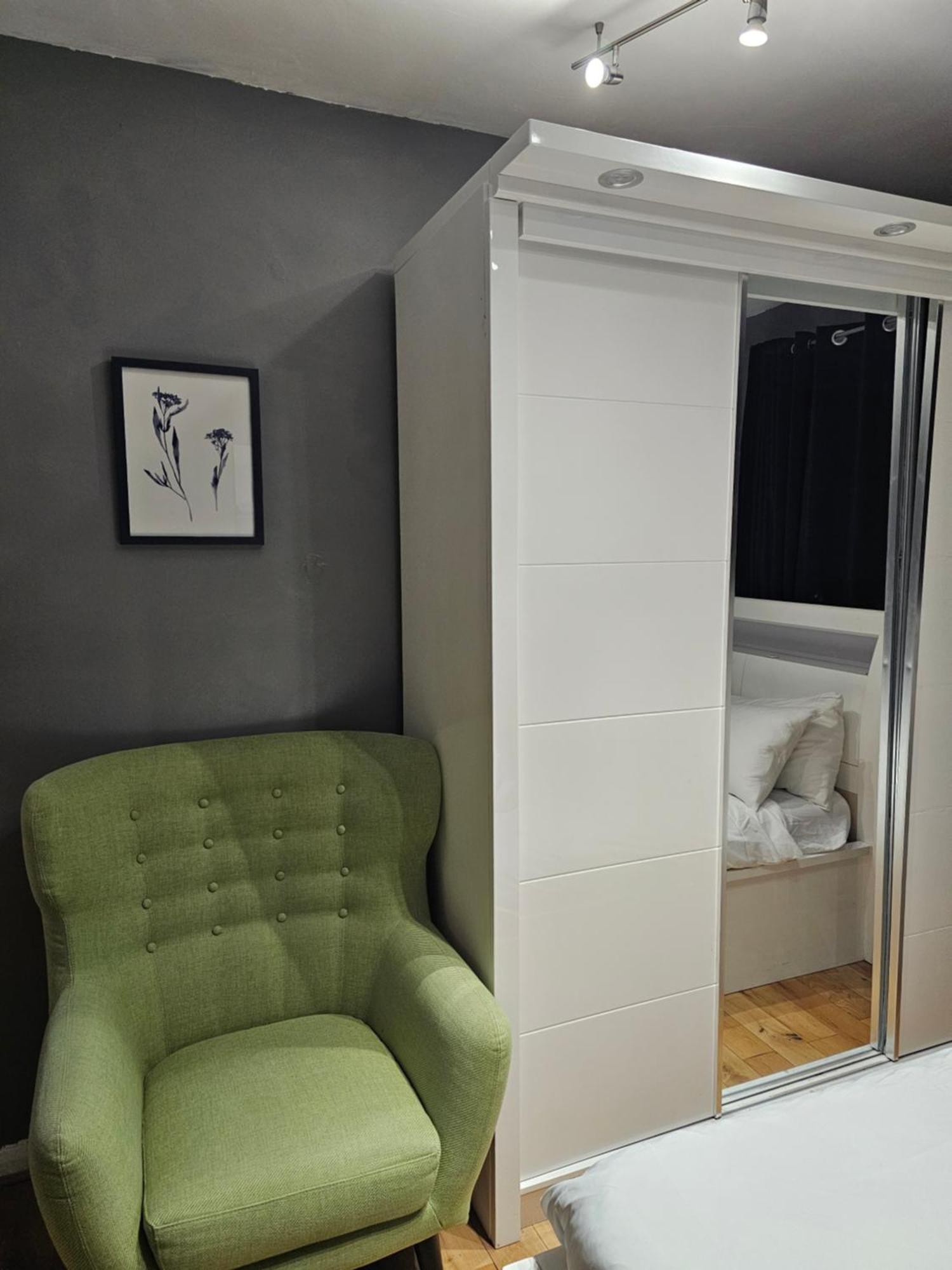 Umbrella Properties London Woolwich Екстериор снимка