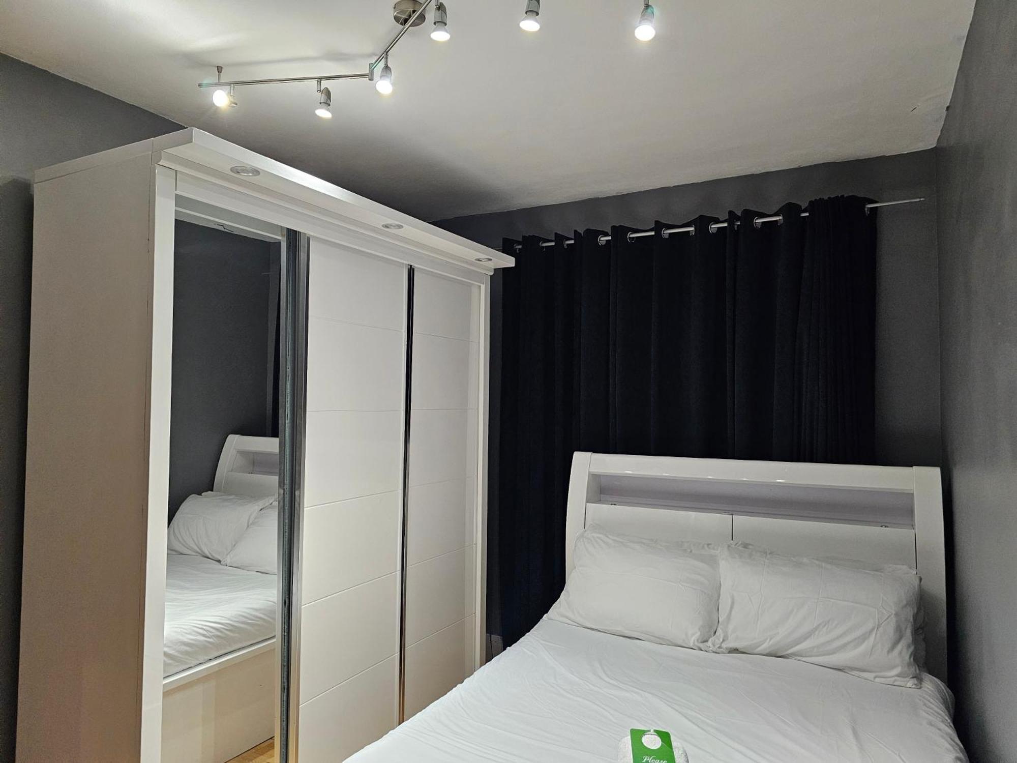 Umbrella Properties London Woolwich Екстериор снимка