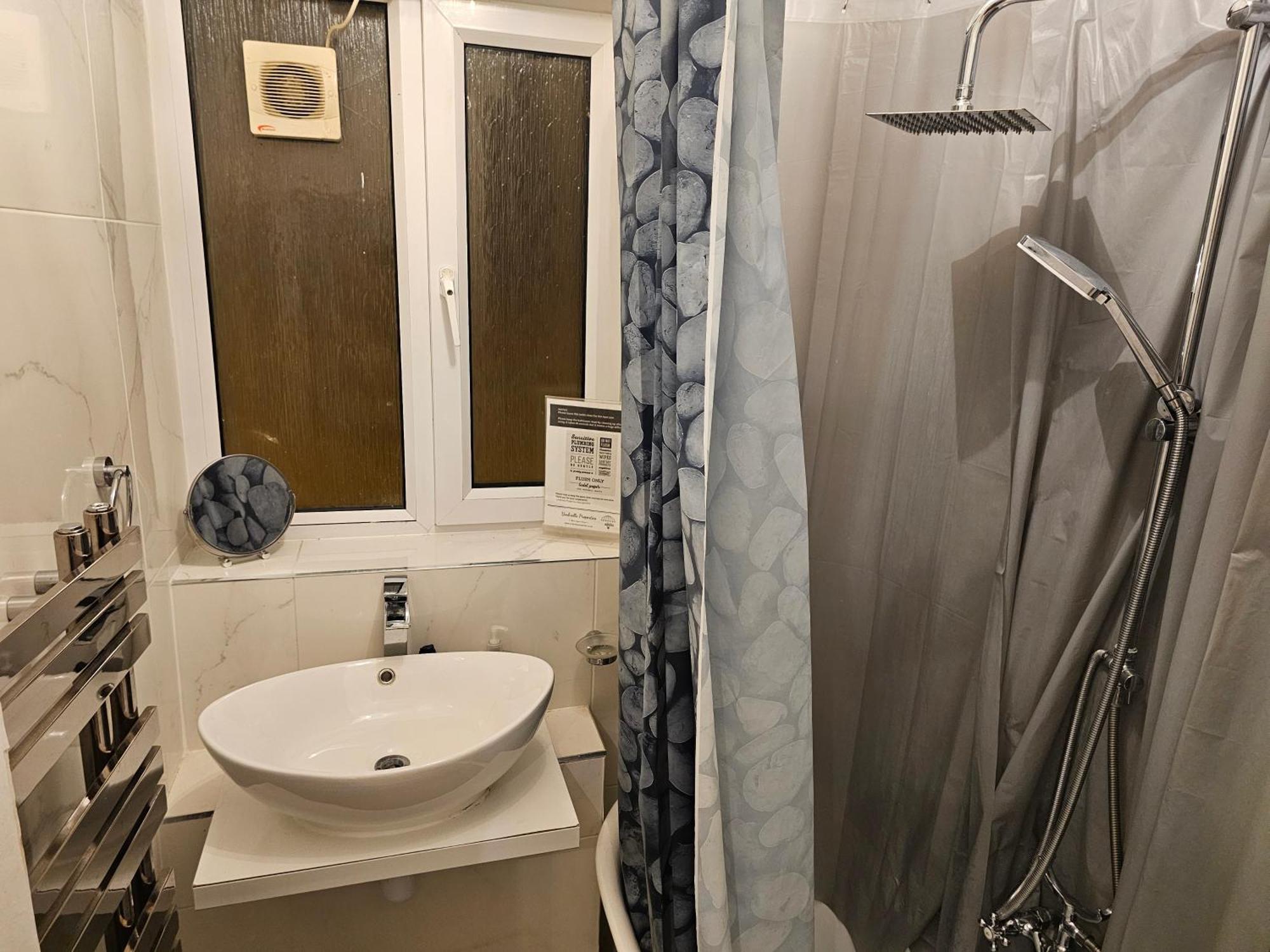 Umbrella Properties London Woolwich Екстериор снимка